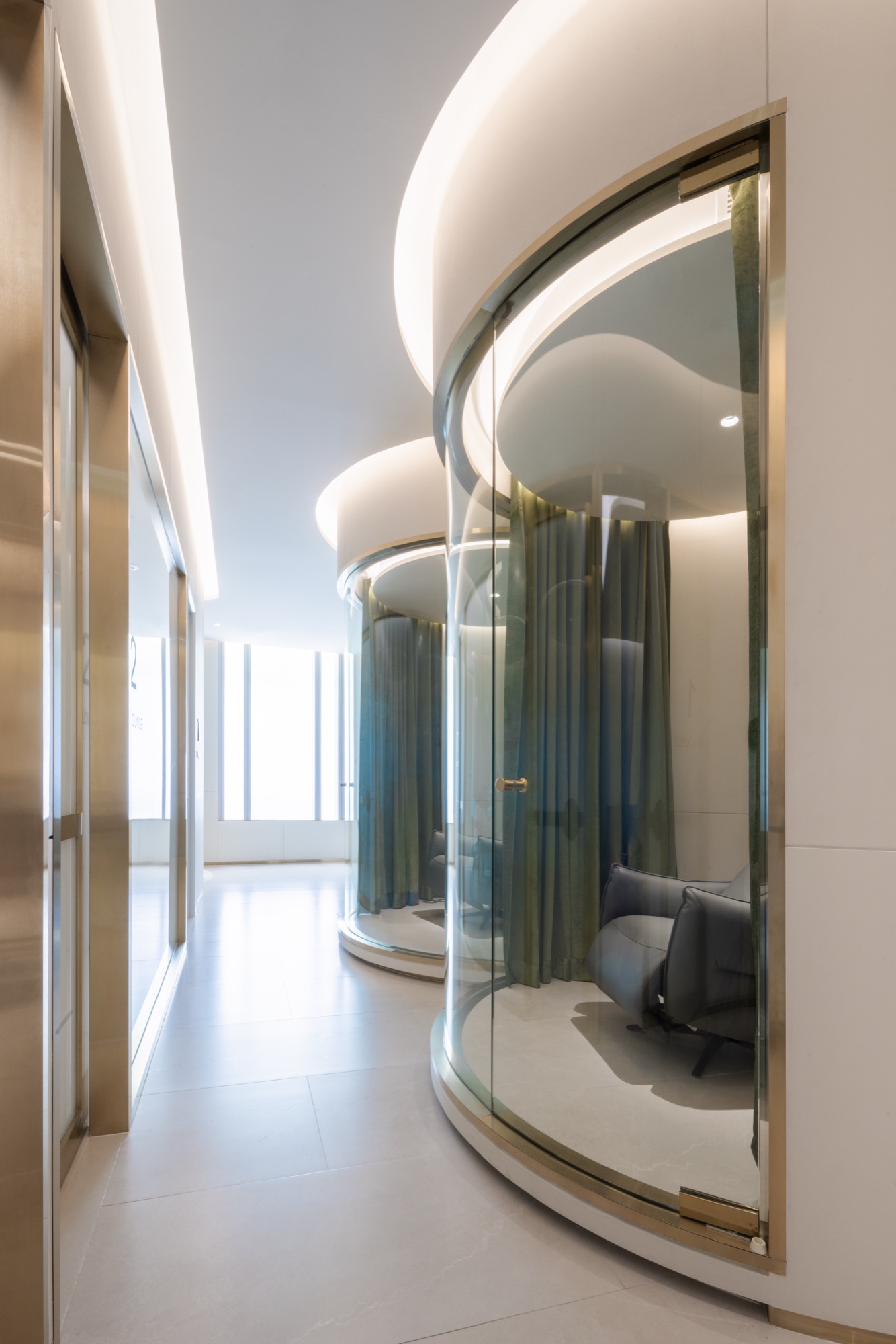 AURA view 6